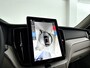 Volvo XC60 T8 Plug-in hybrid AWD Ultra Dark | Panoramadak | 360° camera | Luchtvering | Harman Kardon | Head-up Display | Stoelventilatie | Trekhaak