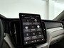 Volvo XC60 T8 Plug-in hybrid AWD Ultra Dark | Panoramadak | 360° camera | Luchtvering | Harman Kardon | Head-up Display | Stoelventilatie | Trekhaak