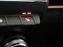 Renault Arkana 1.6 E-Tech hybrid 145 E-Tech engineered | Apple Carplay/Android | cruise control adaptief | dodehoek detectie | electronic climate control | LED koplampen | lederen/microvezel bekleding | lichtmetalen velgen 18" | navigatiesysteem | rijstrooksensor met correctie | voorstoelen verwarmd | elektrisch glazen schuif-/kanteldak |