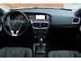Volvo V40 Cross Country T3 Automaat Edition+ | Trekhaak | Verwarmbare Voorstoelen | Cruise Control | Navigatie | Bluetooth Telefonie & Multimedia | Lichtmetalen Velgen | Climate Control