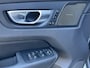 Volvo XC60 2.0 T6 Plug-in hybrid AWD Ultra Dark 360 Camera / Head-up display / Harman Kardon audio / trekhaak / Panorama dak / stoel- en stuurverwarming / leer