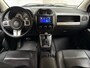 Jeep Compass 2.4 Limited 4WD 170Pk Automaat (SCHERM, CLIMATE, STOELVERWARMING, LEDER, CAMERA, SPORTSTOELEN, GETINT GLAS, CRUISE, NIEUWSTAAT)