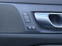 Volvo V60 2.0 T6 Plug-in hybrid AWD Plus Dark | PHEV | Trekhaak | Sportstoelen | Navigatie | Elektrisch Verstelbare Voorstoelen | Cruise Control Adaptief | Keyless Entry | Elektrische Achterklep