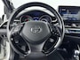 Toyota C-HR / C-HR+ 1.8 Hybrid Style | Dodehoek detectie | Navigatie | Stoelverwarming | Keyless | Adaptive Cruise | Clima | Parkeersensoren voor/achter | Camera | 18 inch