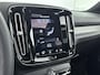 Volvo XC40 1.5 T5 Recharge R-Design | Trekhaak | Panormadak | PDC V+A en Camera | BLIS | Adaptive Cruiscontrol | Extra Getint Glas | Stoel + Stuurverwarming |
