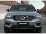 Volvo XC40 1.5 T5 Recharge R-Design | Trekhaak | Panormadak | PDC V+A en Camera | BLIS | Adaptive Cruiscontrol | Extra Getint Glas | Stoel + Stuurverwarming |