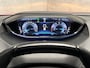 Peugeot 3008 1.2 PureTech Allure Sport Automaat (APPLE CARPLAY, PARELMOER, GROOT NAVI, 360 CAMERA, LEDER, SPORTSTOELEN, GETINT GLAS, LANE ASSIST, NIEUWSTAAT)