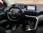 Peugeot 3008 1.2 PureTech Allure Sport Automaat (APPLE CARPLAY, PARELMOER, GROOT NAVI, 360 CAMERA, LEDER, SPORTSTOELEN, GETINT GLAS, LANE ASSIST, NIEUWSTAAT)