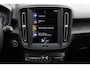 Volvo XC40 T3 Automaat Momentum | Trekhaak | Navigatie | Cruise Control | Parkeercamera | Bluetooth Telefonie & Multimedia | Climate Control | LED Koplampen | 17 inch Lichtmetalen Velgen