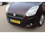 Fiat Doblò 1.4 Emotion, 2e eigenaar, Clima, Cruise control, Parkeersensoren, Isofix, Opklapbare achterbank, Blue tooth, Prijs incl. Apk, beurt en 3 mnd garantie
