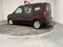 Fiat Doblò 1.4 Emotion, 2e eigenaar, Clima, Cruise control, Parkeersensoren, Isofix, Opklapbare achterbank, Blue tooth, Prijs incl. Apk, beurt en 3 mnd garantie