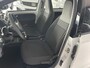 Volkswagen Up! 1.0 Airco - Licht metalen velgen 16 inch - Elektrische ramen - Led verlichting - Bluetooth - Radio - Start/stop systeem - Centrale vergrendeling met afstandsbediening