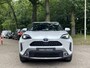 Toyota Yaris Cross 1.5 Hybrid Adventure Head-up display | Blind spot monitor | JBL premium sound | V+A parkeersensoren | Stoelverwarming | 18 inch