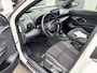 Toyota Yaris Cross 1.5 Hybrid Adventure Head-up display | Blind spot monitor | JBL premium sound | V+A parkeersensoren | Stoelverwarming | 18 inch