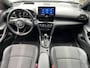 Toyota Yaris Cross 1.5 Hybrid Adventure Head-up display | Blind spot monitor | JBL premium sound | V+A parkeersensoren | Stoelverwarming | 18 inch
