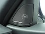 BMW 3-Serie 330i | Individual Edition | M-Sportpakket | Performance remsysteem | Schuifdak | 19" Individual velgen