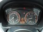 BMW 3-Serie 330i | Individual Edition | M-Sportpakket | Performance remsysteem | Schuifdak | 19" Individual velgen