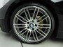 BMW 3-Serie 330i | Individual Edition | M-Sportpakket | Performance remsysteem | Schuifdak | 19" Individual velgen