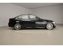 BMW 3-Serie 330i | Individual Edition | M-Sportpakket | Performance remsysteem | Schuifdak | 19" Individual velgen