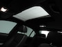 BMW 3-Serie 330i | Individual Edition | M-Sportpakket | Performance remsysteem | Schuifdak | 19" Individual velgen