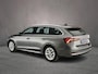 Skoda Octavia Combi Business Edition Plus 1.5 eTSI 150pk DSG Automaat Achteruitrijcamera, Cruise control, Elektrische achterklep, LED koplampen, App connect, Parkeersensoren