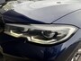 BMW 3-Serie Touring 320i High Executive M-Sport | Panoramadak | Camera | Head-Up Display | DAB |