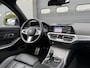 BMW 3-Serie Touring 320i High Executive M-Sport | Panoramadak | Camera | Head-Up Display | DAB |