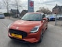 Suzuki Swift 1.2 Style Smart Hybrid AUTOMAAT // Slechts 6800 km // All-season banden // Frisse kleur // Rijklaarprijs!