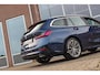 BMW 3-Serie Touring 320e High Executive Sport Line | 1e eigenaar | NL auto | Driving Assistant | HiFi audio | LED | 18 inch | Stoelverwarming | DAB | Carplay | Navigatie | PDC