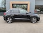 Volkswagen T-Roc 1.5 TSI 150pk DSG R-Line | Camera | Keyless | Elek. Achterklep | Dode hoek | Rijklaar incl. 1 jaar Bovag garantie