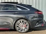 Kia ProCeed 1.6 T-GDi 204pk DCT7 GT Automaat I Schuif/Kanteldak I JBL I Elektr. Stoelen I Elektr. Klep I Stoel-Stuur-Voorruit Verwarming I Adaptieve Cruise I
