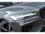 Volvo V60 2.0 T6 Plug-in hybrid AWD Ultra Dark | Google | Long Range | Schuif-/Kanteldak | Adaptieve Cruise Control | DAB | Head-Up Display | Camera | Stoelverwarming Voor + Achter | Harman Kardon Audio | Getint Glas | Zitverlenging | Elek. Stoelen | Memory | 19" LM
