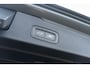 Volvo V60 2.0 T6 Plug-in hybrid AWD Ultra Dark | Google | Long Range | Schuif-/Kanteldak | Adaptieve Cruise Control | DAB | Head-Up Display | Camera | Stoelverwarming Voor + Achter | Harman Kardon Audio | Getint Glas | Zitverlenging | Elek. Stoelen | Memory | 19" LM