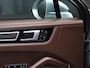 Porsche Cayenne 3.0 E-Hybrid | SPORT-CHRONO | LUCHTVERING | LEDER | PANO-DAK | BOSE | TREKHAAK | ENTERTAINMENT | HEAD-UP | CAMERA | ACHTERAS BEST | CARBON