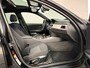 BMW 3-Serie 320i Panoramadak Navigatie Cruise Stoelverwarming