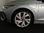 Volkswagen Golf 1.5 eHybrid GTE 272 pk Automaat (DSG) | Verlengde garantie | Navigatie | Panoramadak | Trekhaak (wegklapbaar) | Parkeersensoren (Park assist) | Achteruitrijcamera | Stoelverwarming |