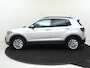 Volkswagen T-Cross 1.0 TSI Life | Achteruitrijcamera | Adaptieve cruise control | CarPlay | Elektrisch inklapbare buitenspiegels | Bluetooth | Airco |