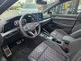 Volkswagen Golf 1.5 eTSI R-Line Edition | Met o.a. panoramadak, AppleCarPlay/AndroidAuto, IQ lights en digitaal dashboard