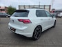 Volkswagen Golf 1.5 eTSI R-Line Edition | Met o.a. panoramadak, AppleCarPlay/AndroidAuto, IQ lights en digitaal dashboard