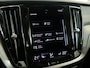 Volvo V60 2.0 B4 Core - VOL LEDER - Elektrisch uitklapbare trekhaak - Stoelverwarming - Camera