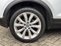 Volkswagen T-Roc 1.5 TSI Sport GEEN AFLEVERKOSTEN | Automaat | Navigatiesysteem | Climate Control | Adaptieve Cruise Control | Achteruitrijcamera | Parkeersensoren voor- en achter | DAB radio | 12 maanden BOVAG garantie