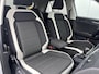 Volkswagen T-Roc 1.5 TSI Sport GEEN AFLEVERKOSTEN | Automaat | Navigatiesysteem | Climate Control | Adaptieve Cruise Control | Achteruitrijcamera | Parkeersensoren voor- en achter | DAB radio | 12 maanden BOVAG garantie