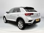 Volkswagen T-Roc 1.5 TSI Sport GEEN AFLEVERKOSTEN | Automaat | Navigatiesysteem | Climate Control | Adaptieve Cruise Control | Achteruitrijcamera | Parkeersensoren voor- en achter | DAB radio | 12 maanden BOVAG garantie