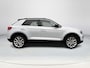 Volkswagen T-Roc 1.5 TSI Sport GEEN AFLEVERKOSTEN | Automaat | Navigatiesysteem | Climate Control | Adaptieve Cruise Control | Achteruitrijcamera | Parkeersensoren voor- en achter | DAB radio | 12 maanden BOVAG garantie