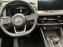 Nissan Qashqai 1.3 MHEV Xtronic Tekna Plus / Trekhaak (1800kg) / Panoramadak / HUD / BOSE Audio / 360 Camera / NL auto/ All season banden / Elektr. Verstelbare Stoelen / Stoel & Stuurwiel Verwarming / Elektr. Achterklep /