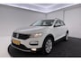 Volkswagen T-Roc 1.5 TSI Style | Trekhaak | Org NL | CarPlay | 150 PK | Navigatie |