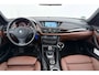 BMW X1 SDrive20i | Trekhaak | Panoramadak | Org NL | Leer | Sportstoelen | Stoelverwarming |