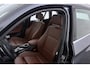 BMW X1 SDrive20i | Trekhaak | Panoramadak | Org NL | Leer | Sportstoelen | Stoelverwarming |