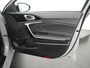 Kia Ceed 1.0 T-GDi MHEV Design Edition Automaat - Navigatie - Camera - JBL - Apple CarPlay/Android Auto - Stoel-/stuurverwarming - Fabrieksgarantie tot 06-2032