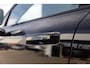 Volvo EX30 P5 Long Range Plus Black Edition Europa 69 kWh | 20" Y-spaaks Glossy Black | Adaptieve Cruise Control | Parkeersensoren voor + achter | Stoel & stuurwiel verwarmd | Elektr. verstelbare voorstoelen |  Harman Kardon Audio |